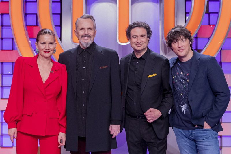 Miguel Bosé con los jueces de MasterChef