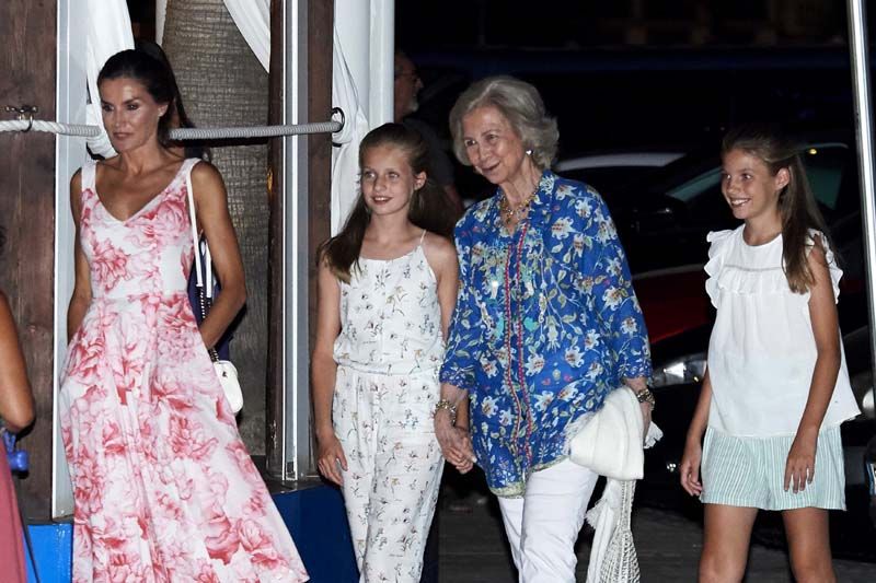 reina Letizia princesas mallorca cena