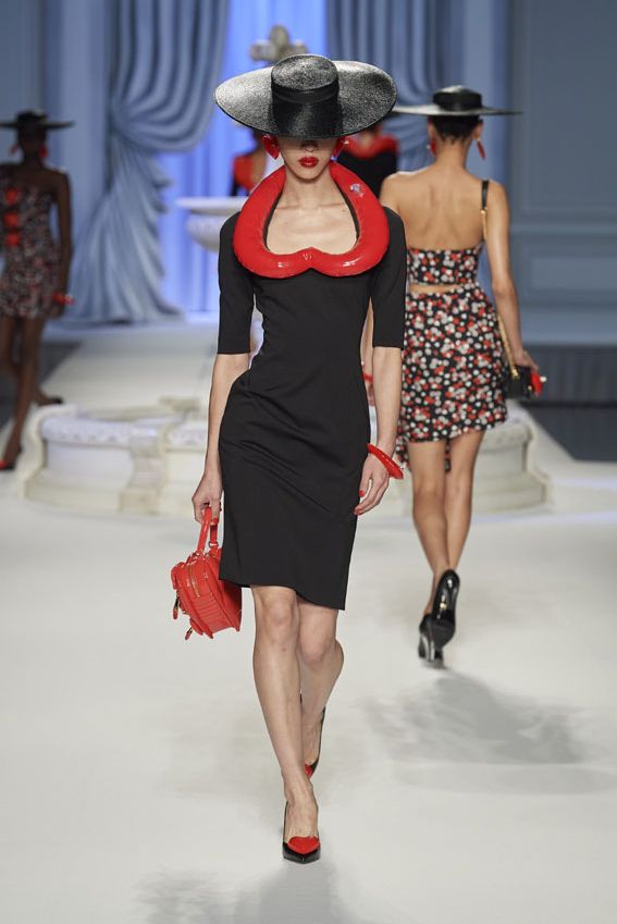 moschino009a