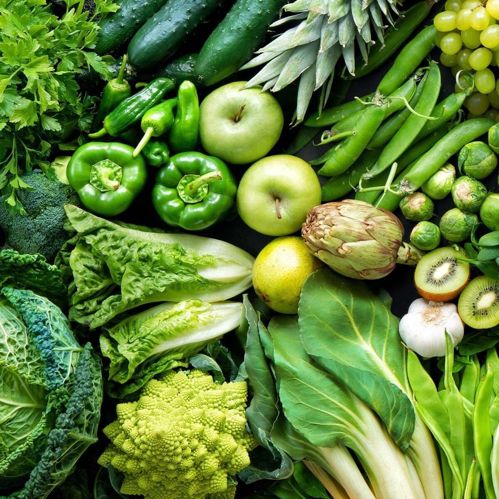 frutas y verduras de hoja verde 
