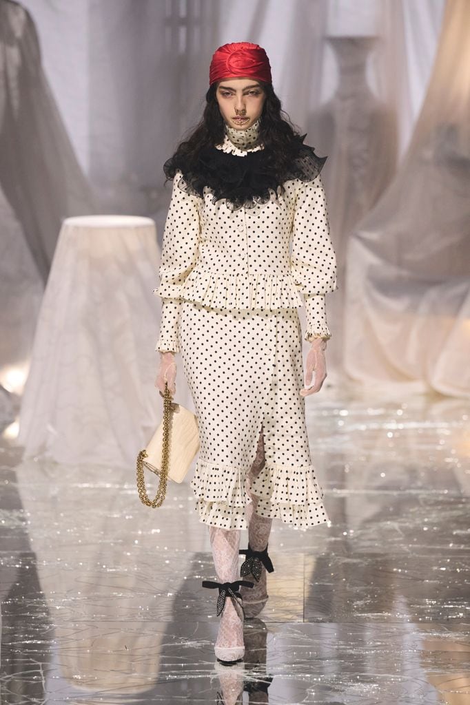 Paris Fashion Week: Valentino Primavera/Verano 2025