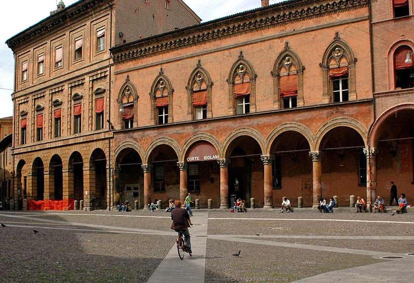 Bolonia-Piazza-Santo-Stefano_a