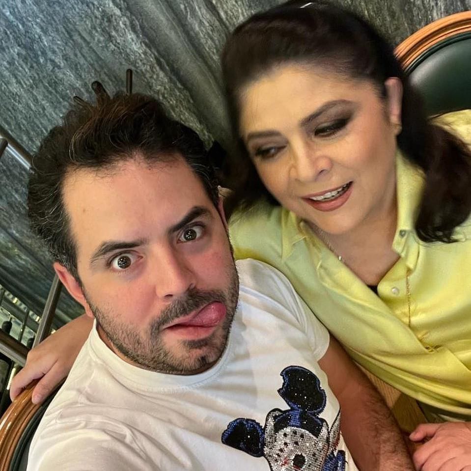 José Eduardo Derbez y Victoria Ruffo