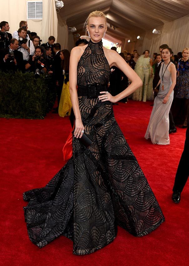 caroline trentini metgala2015_1