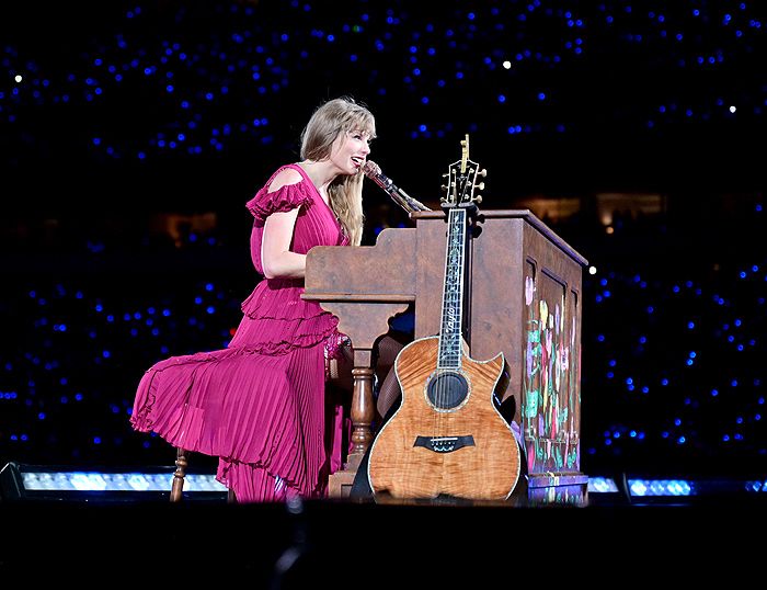 Taylor Swift en un concierto