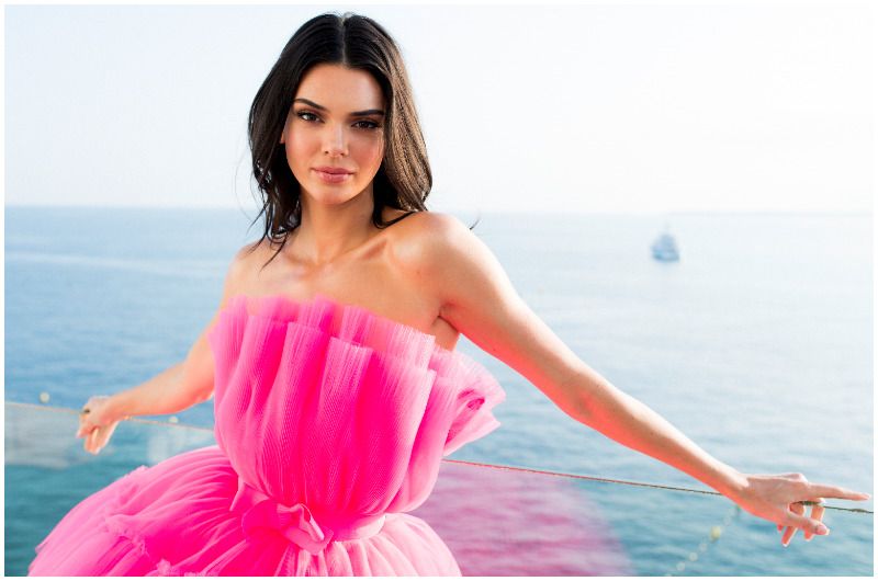 kendall jenner 10 aniversario modelo cannes