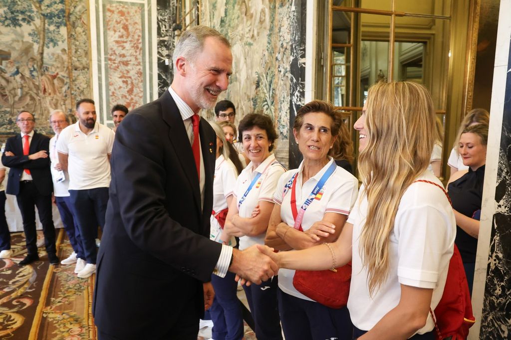 El afectuoso saludo del jefe del Estado a los integrantes del equipo olímpico español