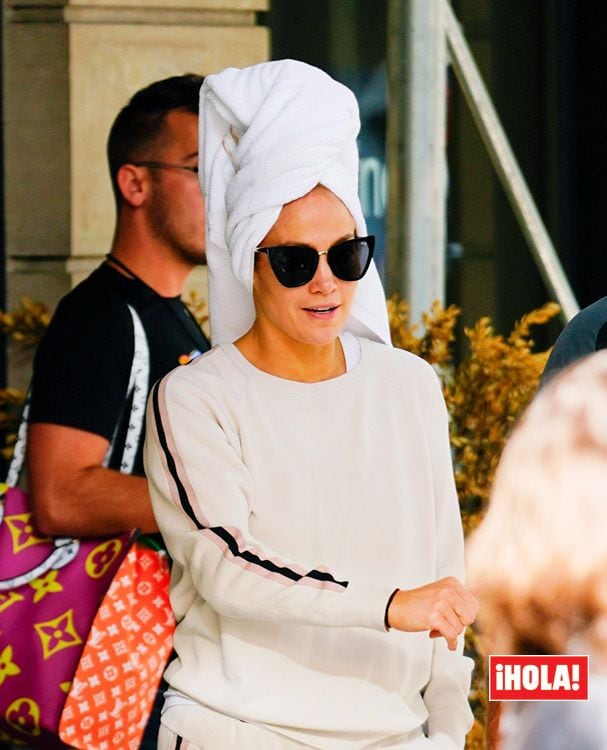 jennifer lopez con un turbante