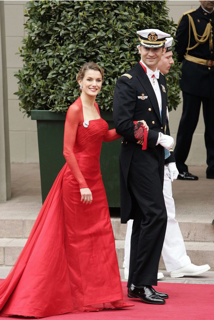 reina letizia vestido rojo copenhague boda