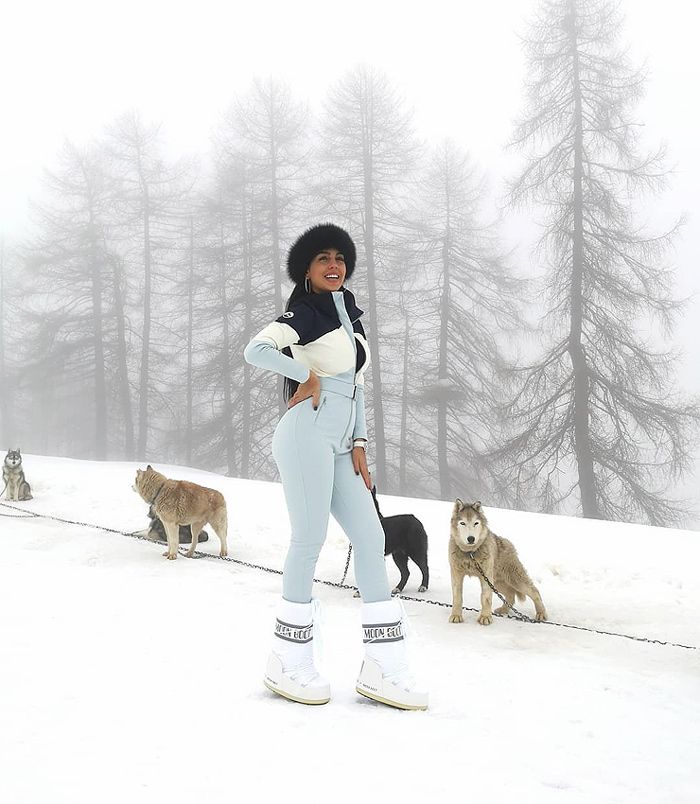 Georgina Rodríguez posa en la nieve convertida en 'la Frozen morena'