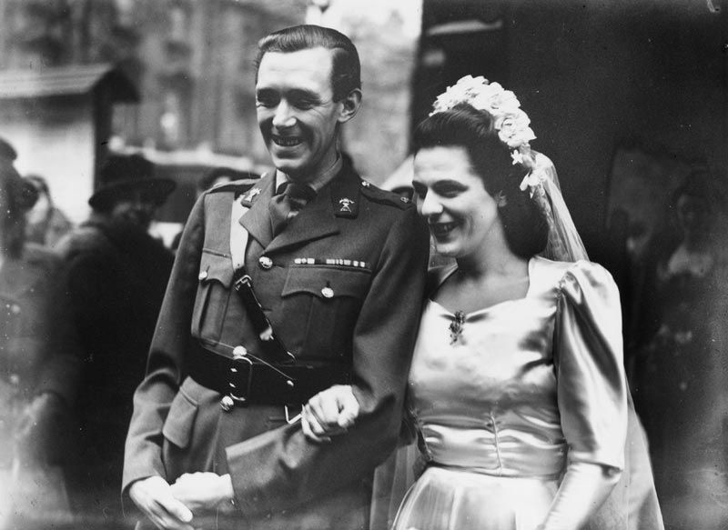 Los padres de la reina consorte Camilla el día de su boda