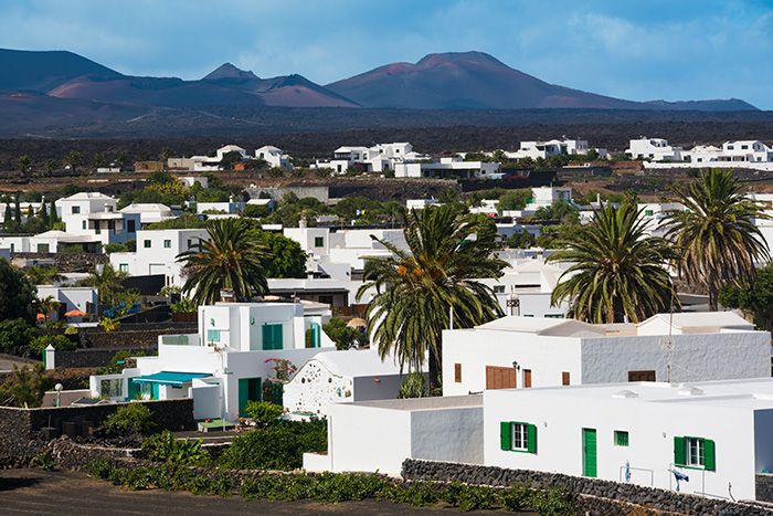 Descubre la preciosa ciudad de Yaiza al sur de Lanzarote