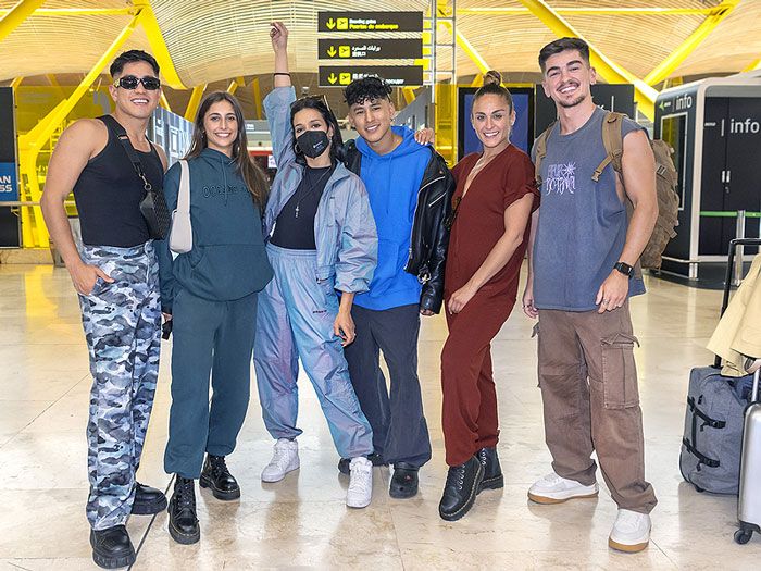 Imagen de Chanel Terrero y su grupo de bailarines 