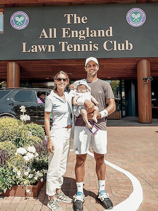 Ana Boyer y Fernando Verdasco con su hijo