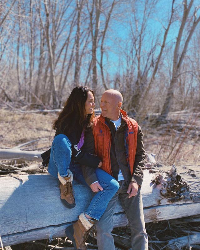 Bruce Willis junto a su mujer Emma Heming 