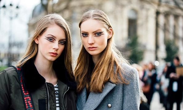 modelos de street style con graphic eyeliner