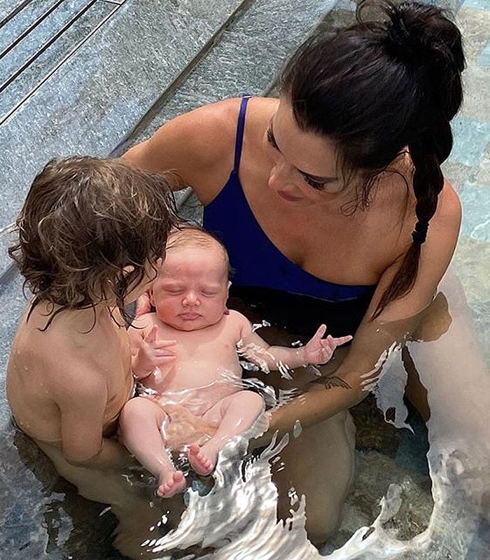 Pilar Rubio con sus hijos