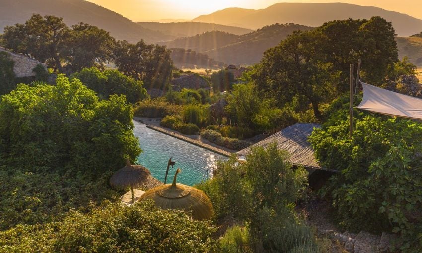 piscina de la donaira un eco alojamiento de lujo en la serran a de ronda malaga