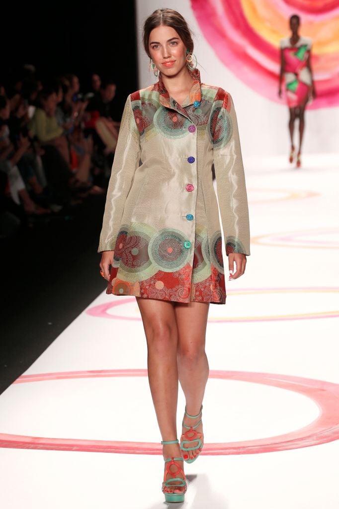 Amber Le Bon Desigual