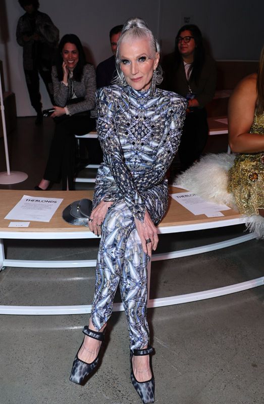 Maye Musk en el desfile de moda The Blonds en Nueva York