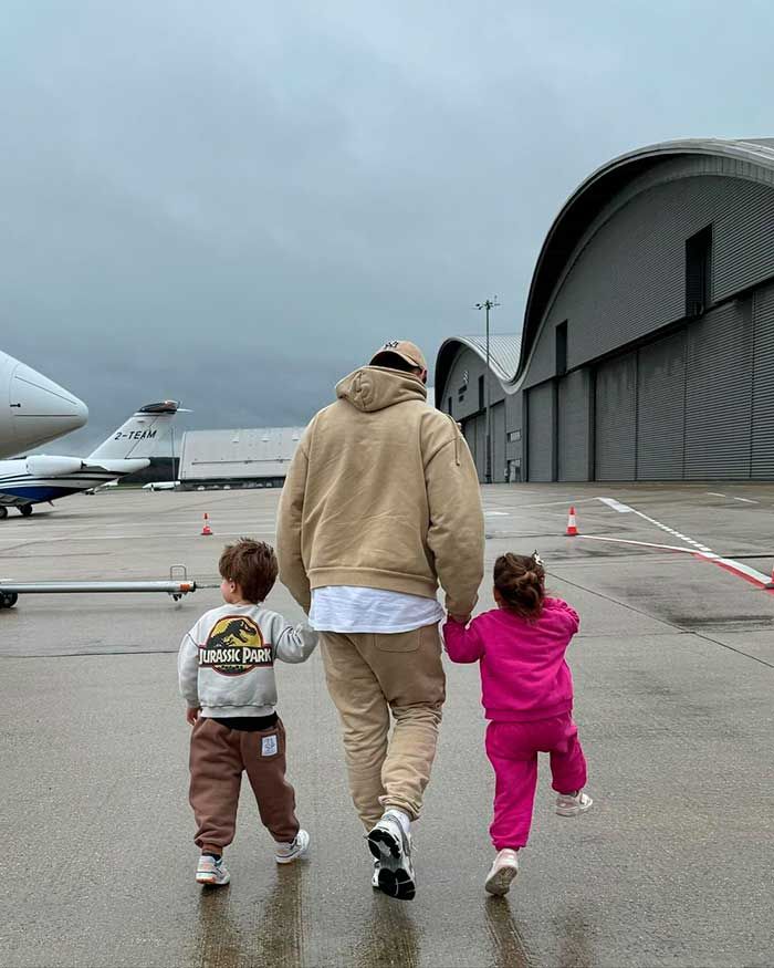 El Chicharito y sus hijos