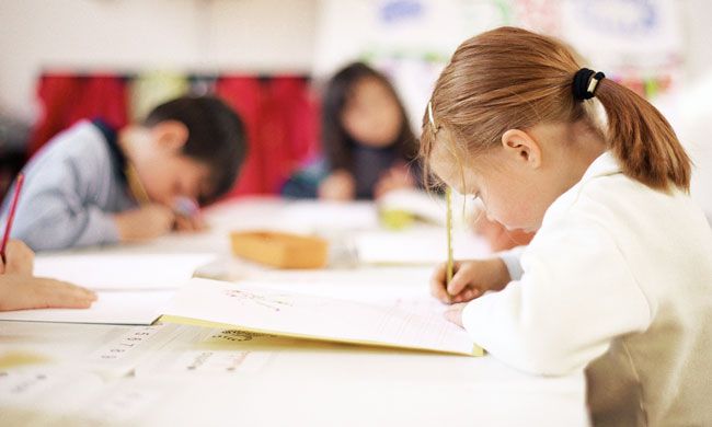 Niños en el colegio