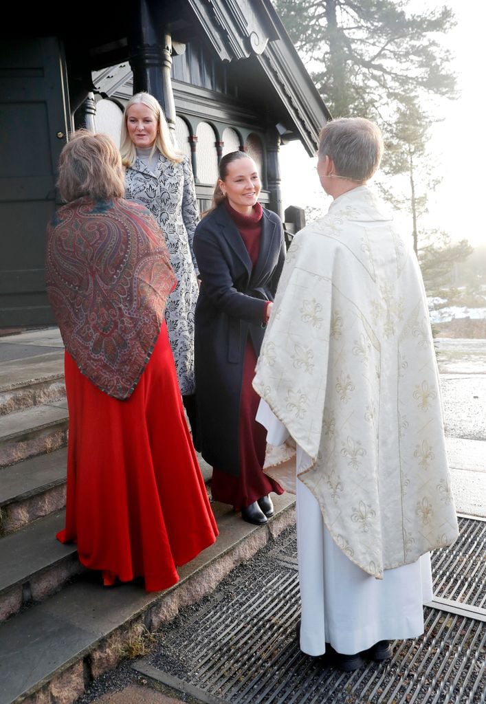 La Familia Real Noruega en la misa de Navidad