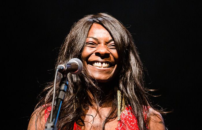 Concha Buika sonriendo 