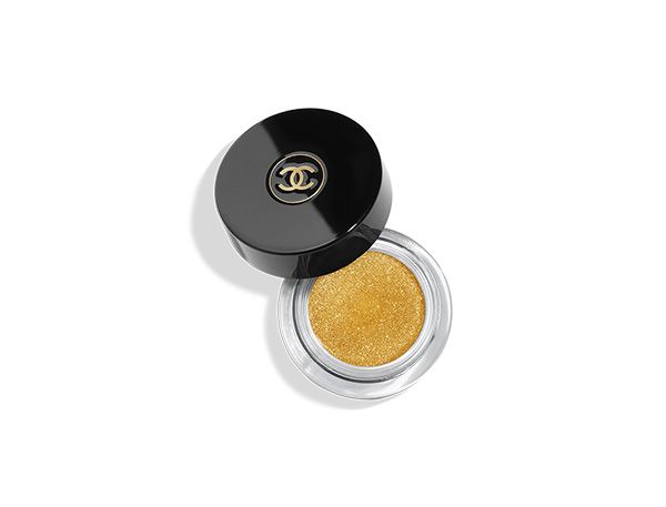 chanel sombra dorada