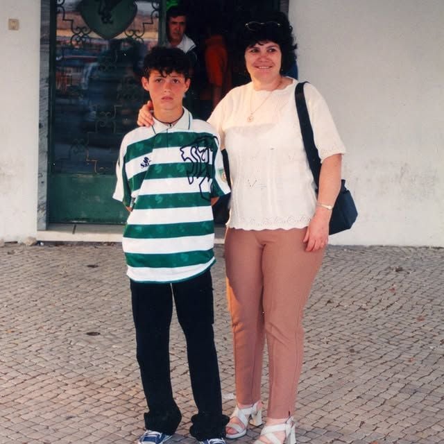 Una foto para el recuerdo: el pequeño Cristiano con su mamá