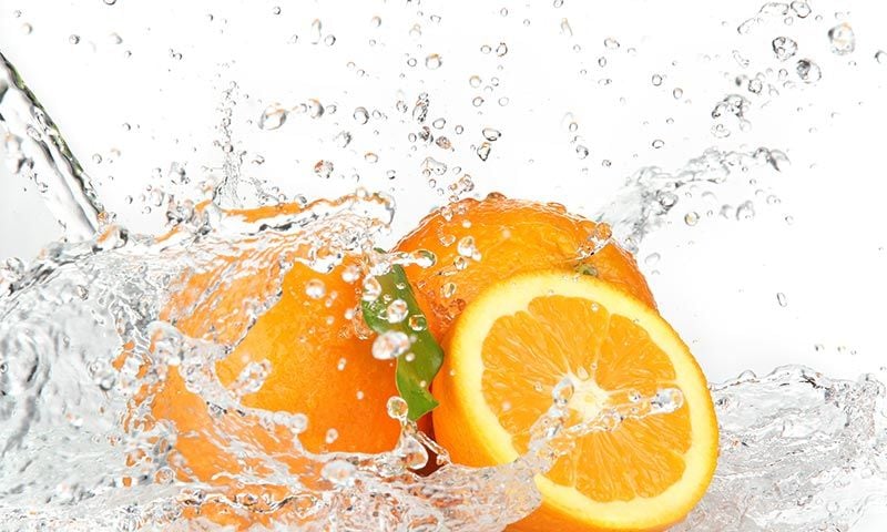 alimentos agua hidratacion calor naranja