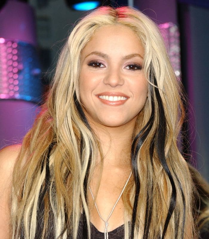 shakira 23a