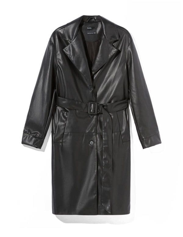 trench cuero bershka