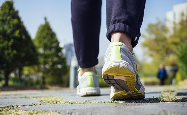 Esto es lo que le pasa a tu cuerpo si caminas 30 minutos al día 