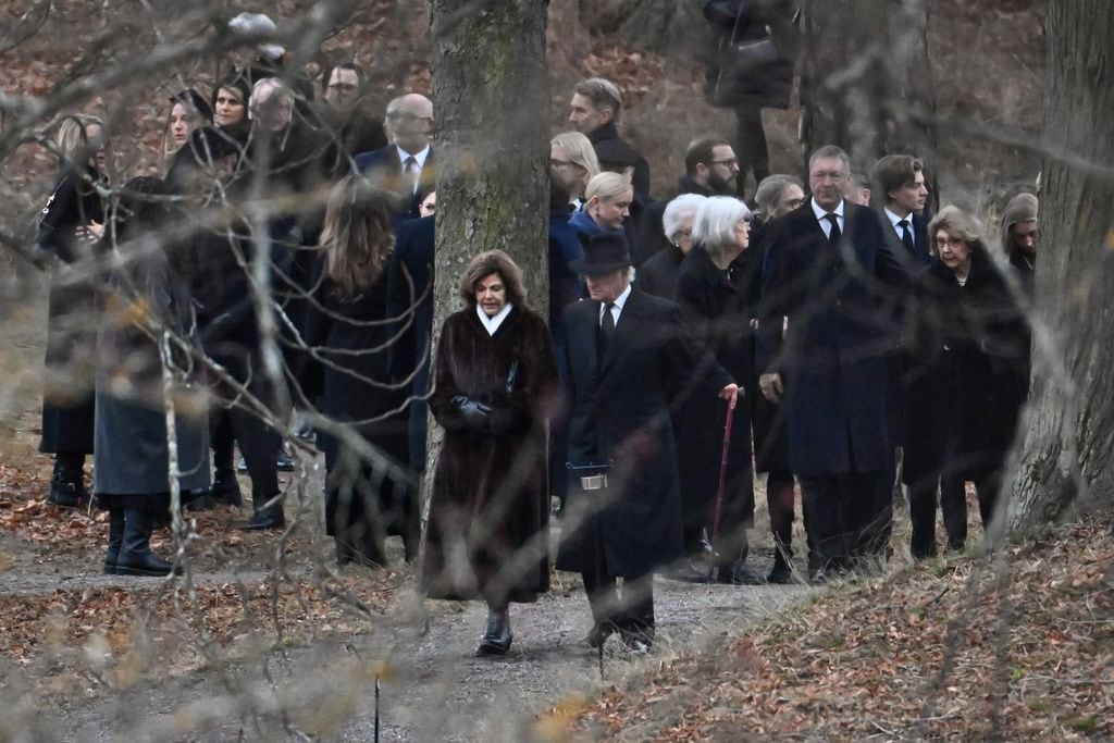 Los reyes Carlos Gustavo y Silvia de Suecia en el funeral de Birgitta de Suecia