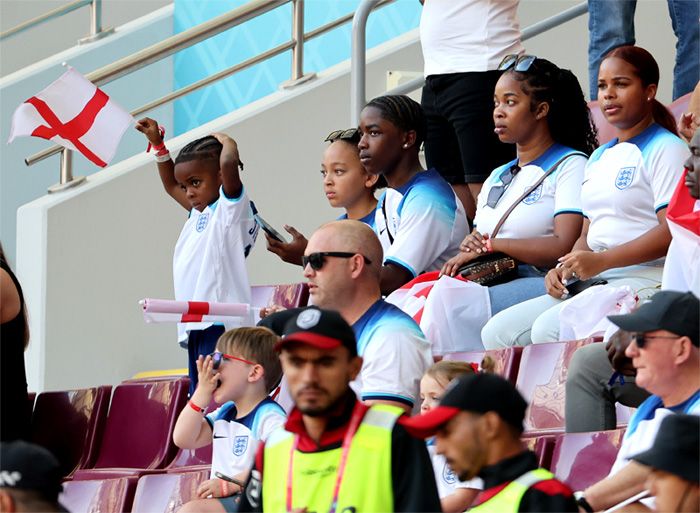 La familia de Sterling, en la grada