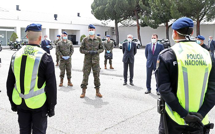 El rey Felipe, durante su visita de hoy en El Pardo