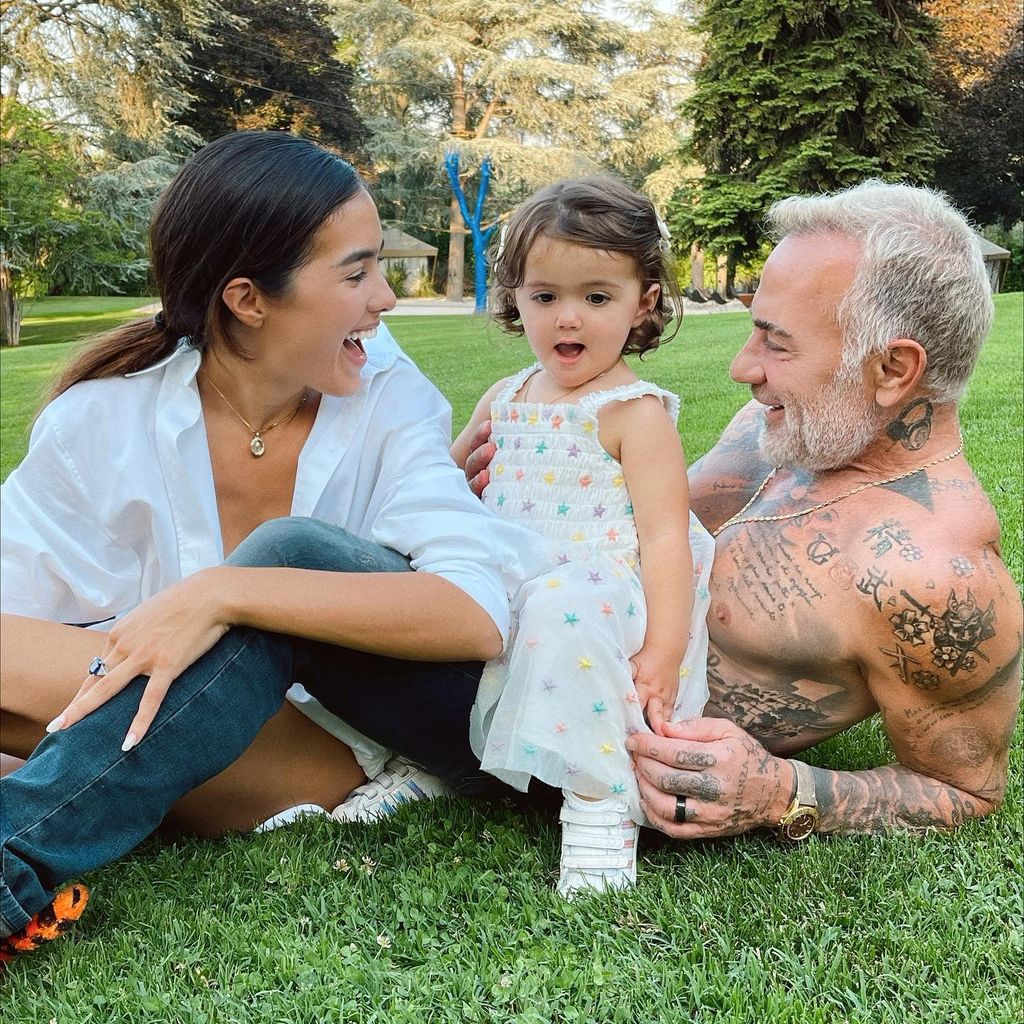 Gianluca Vacchi, Sharon Fonseca y su hija, Blu Jerusalema