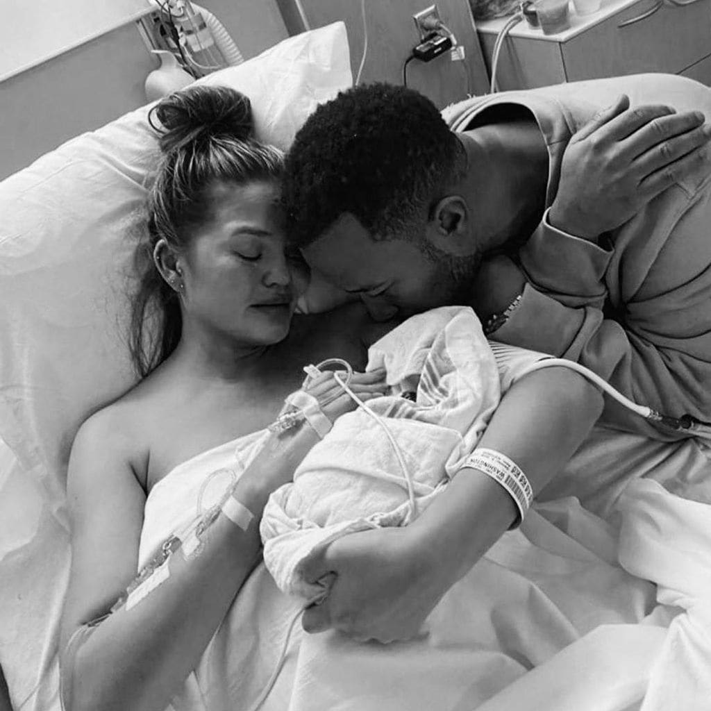 John Legend, Chrissy Teigen y su bebé