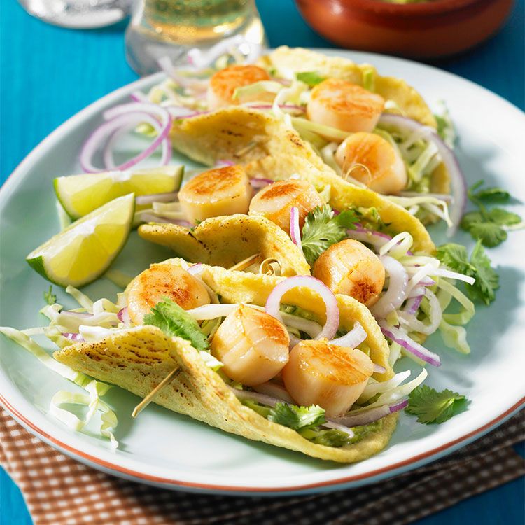 Tacos de vieiras a la plancha con ensalada de col