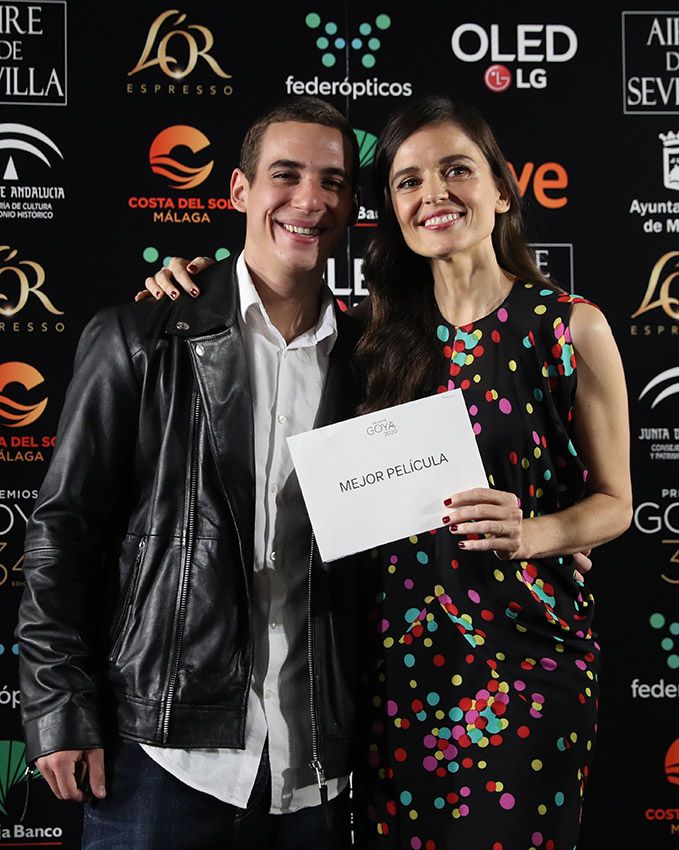 Elena Anaya y Miguel Herrán 