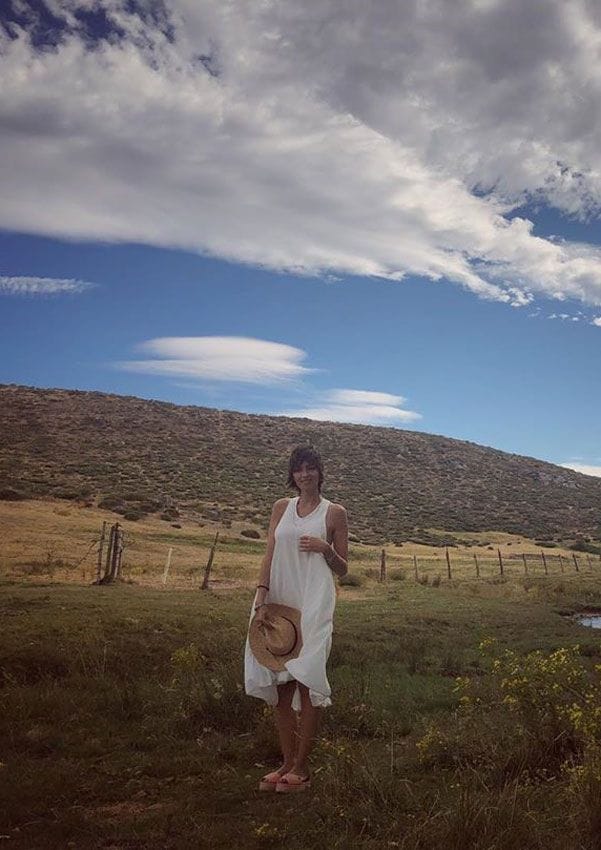 Sara Carbonero con vestido blanco