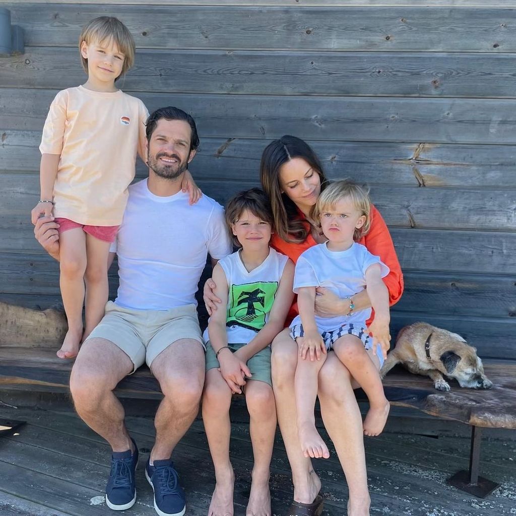 Carlos Felipe y Sofía de Suecia con sus tres hijos