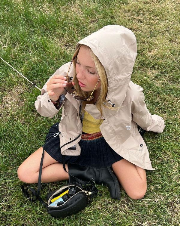 Lila Moss en el Festival de Glastonbury 2023