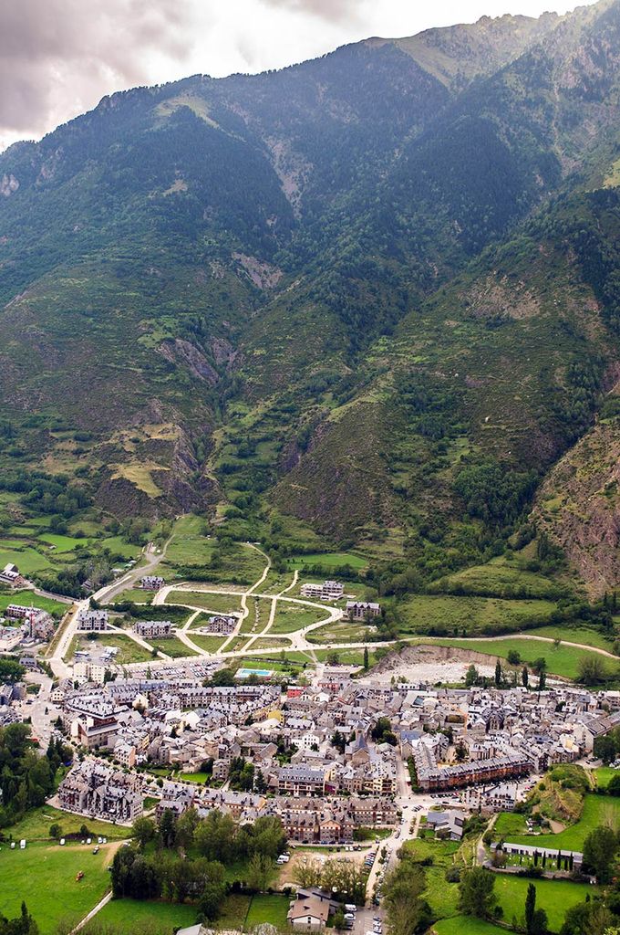 benasque shutterstock