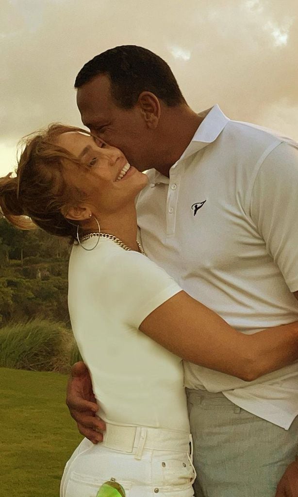 jennifer lopez and alex rodriguez reunite in dominican republic photos