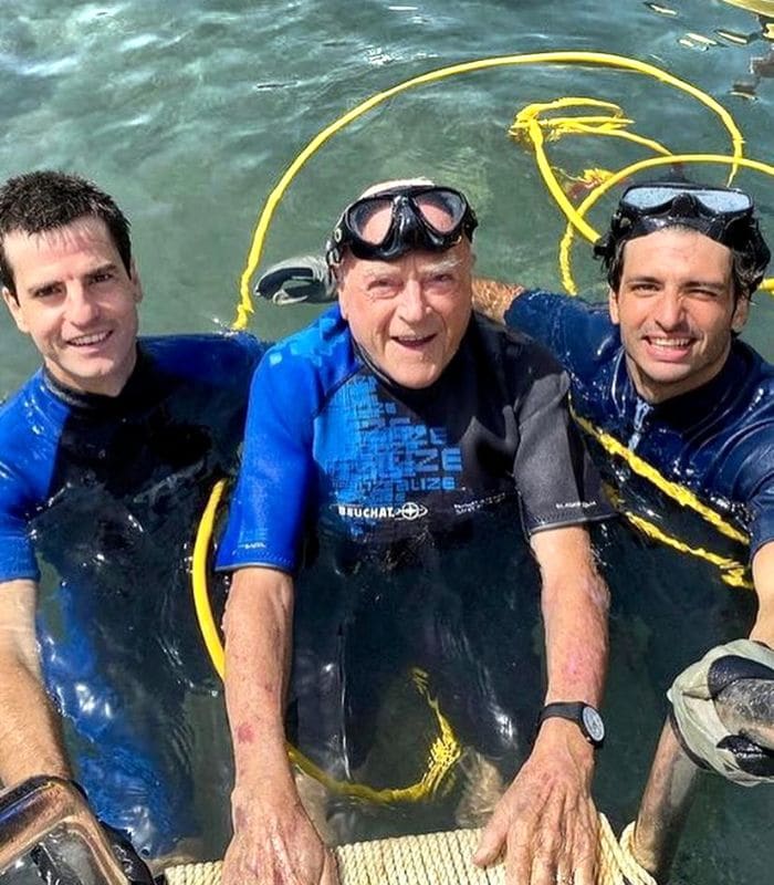 Carlos Sainz Jr., Carlos Oñoro Sainz y su abuelo