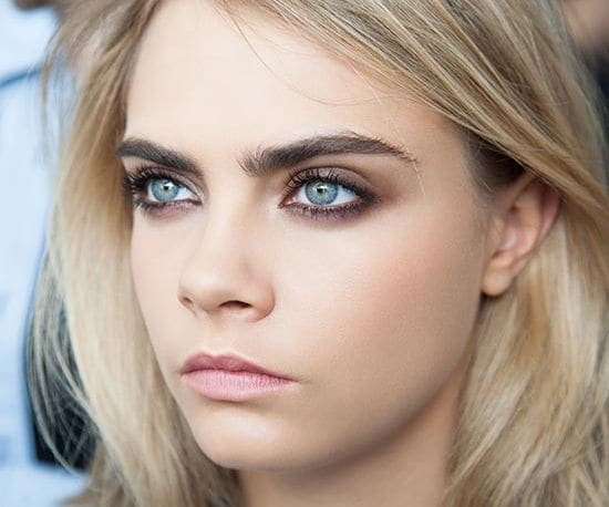 Cara Delevingne, imagen de Yves Saint Laurent Beauté Make Up.