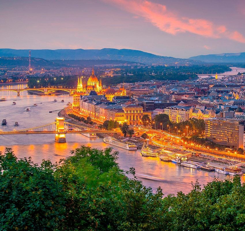 Atardecer en Budapest, aniversario de la ciudad