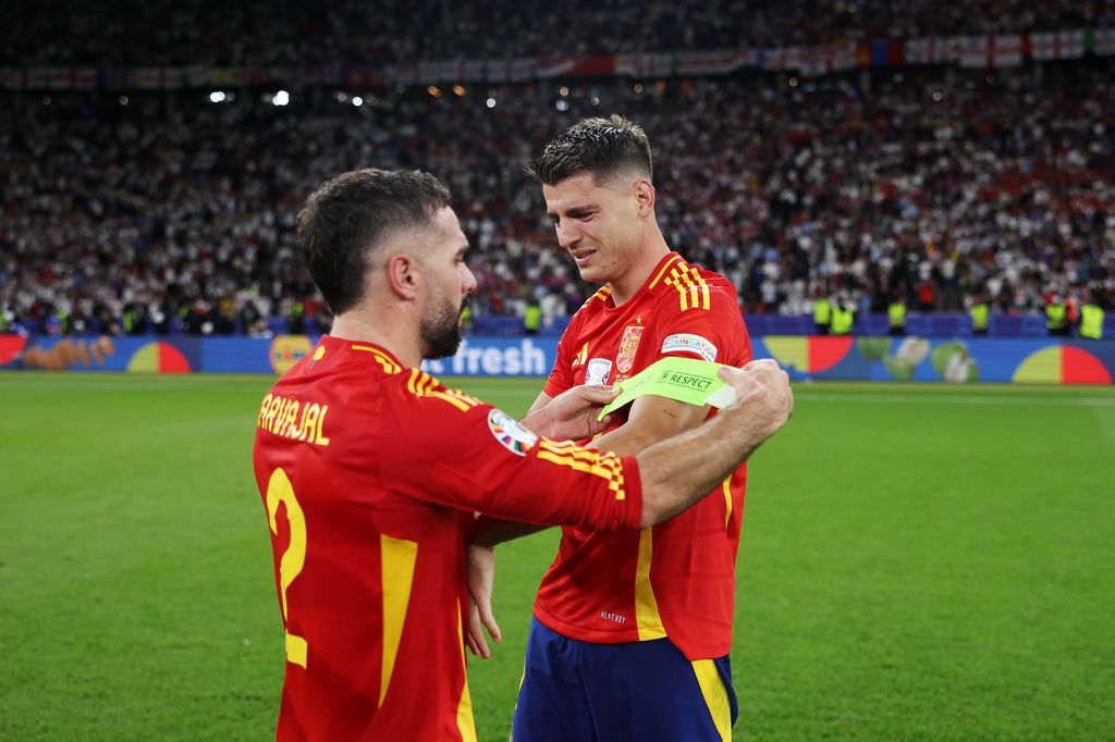 El delantero Álvaro Morata con el brazalete de capitán de la Selección Española de Fútbol durante la final de la Eurocopa 2024 en el Estadio Olímpico de Berlín